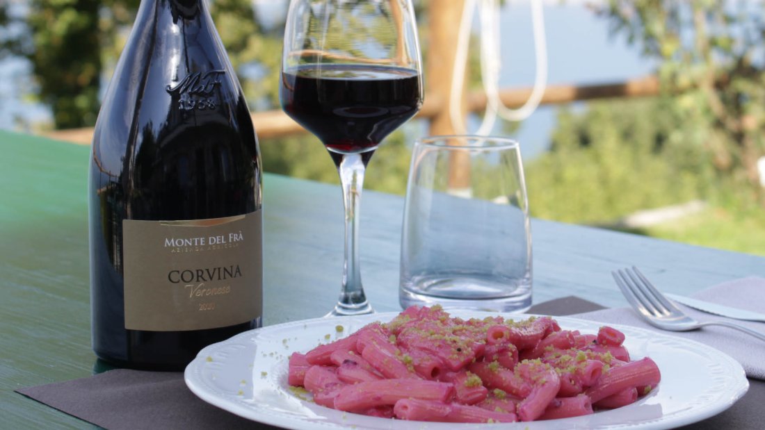 Abbinamento con vino rosso corvina.jpg
