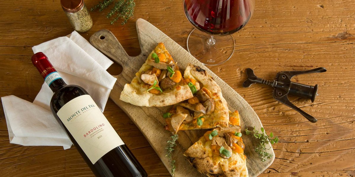 Pizza e vino: 3 abbinamenti da non perdere pizza_bardolino_mailer_light.jpg